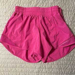 Hotty hot low rise 2.5 shorts